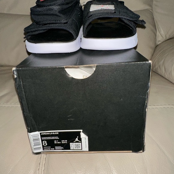 Authentic Men’s Air Jordan flights LS slides - Picture 3 of 5